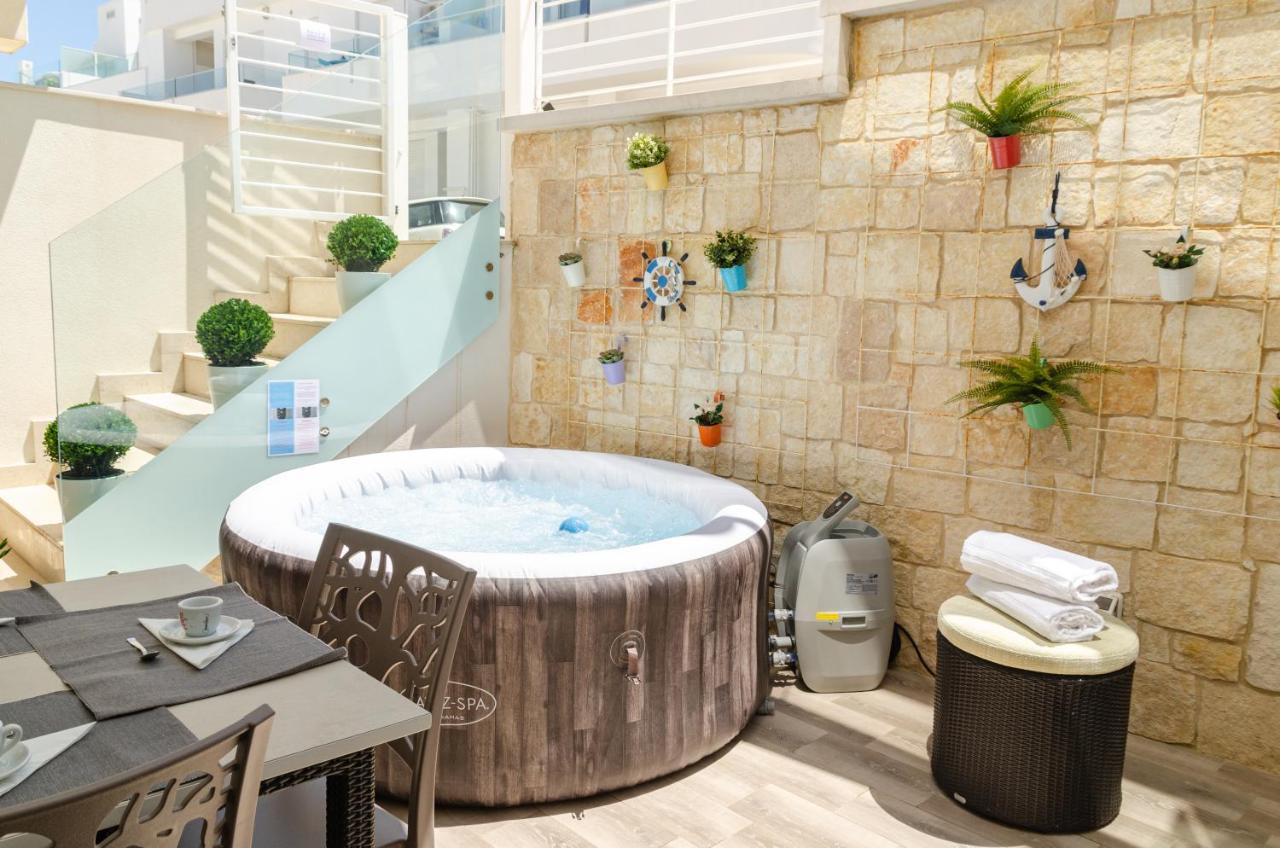 Вилла Apulialux Little Jem W Jacuzzi / 180 Steps From Sea Полиньяно-а-Маре Экстерьер фото