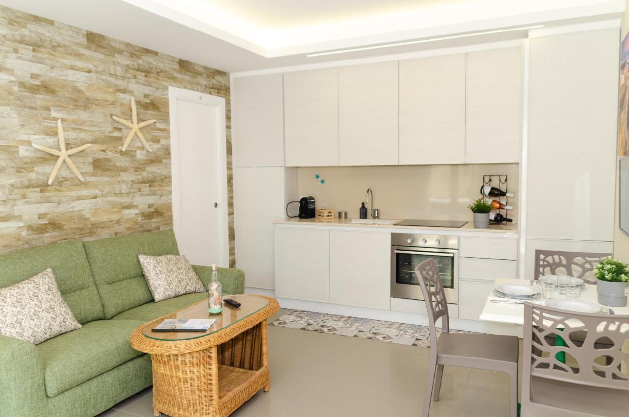 Вилла Apulialux Little Jem W Jacuzzi / 180 Steps From Sea Полиньяно-а-Маре Экстерьер фото