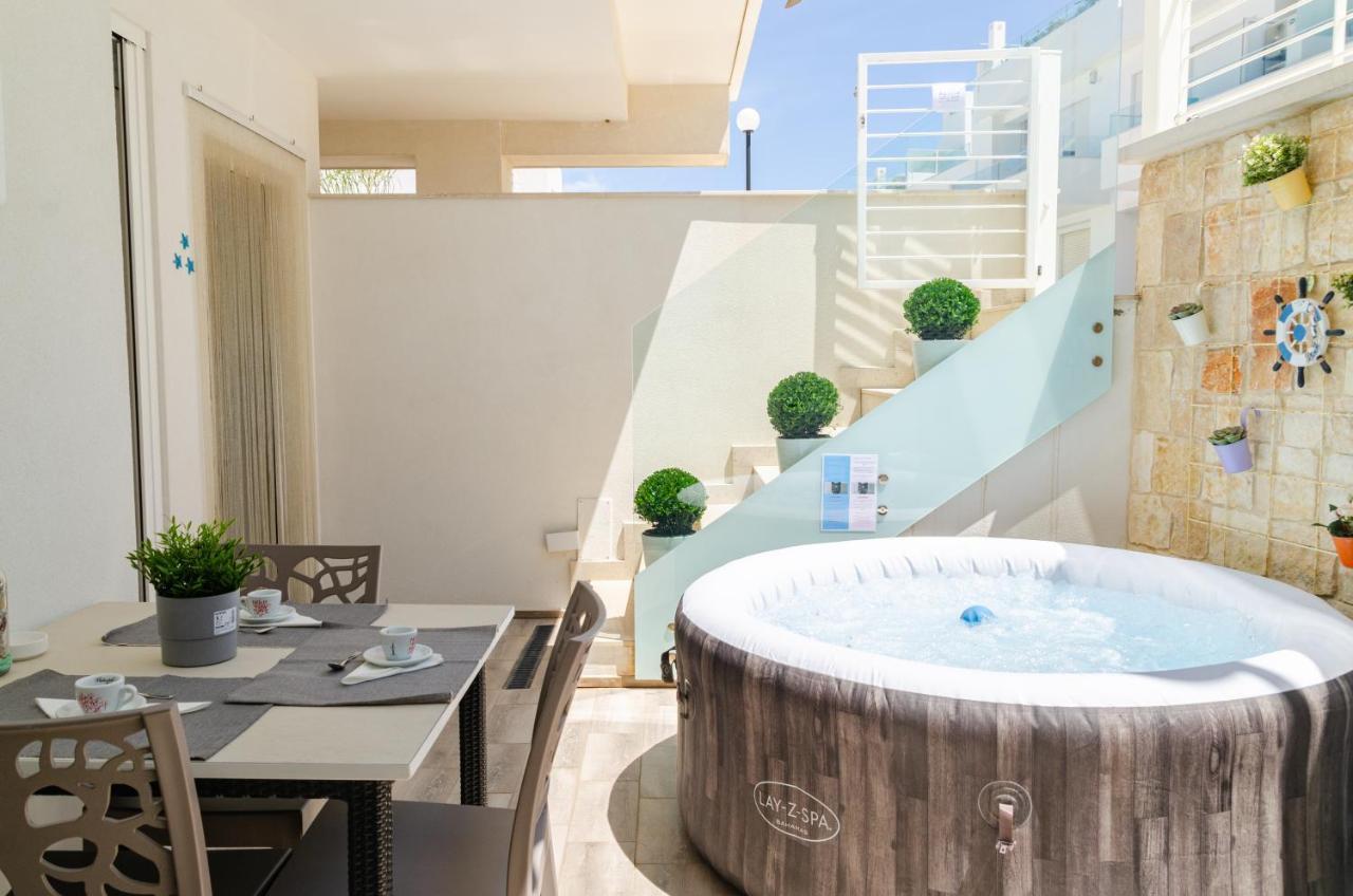 Вилла Apulialux Little Jem W Jacuzzi / 180 Steps From Sea Полиньяно-а-Маре Экстерьер фото