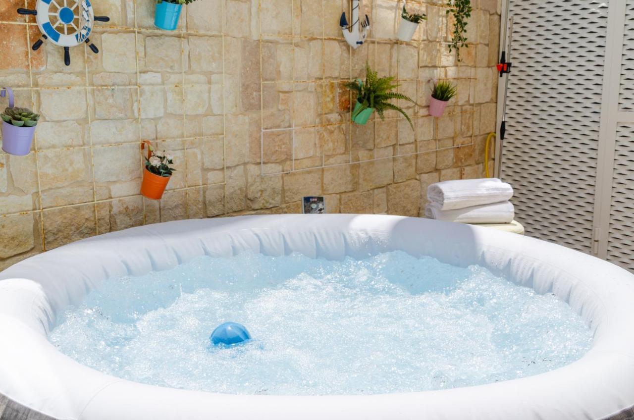Вилла Apulialux Little Jem W Jacuzzi / 180 Steps From Sea Полиньяно-а-Маре Экстерьер фото